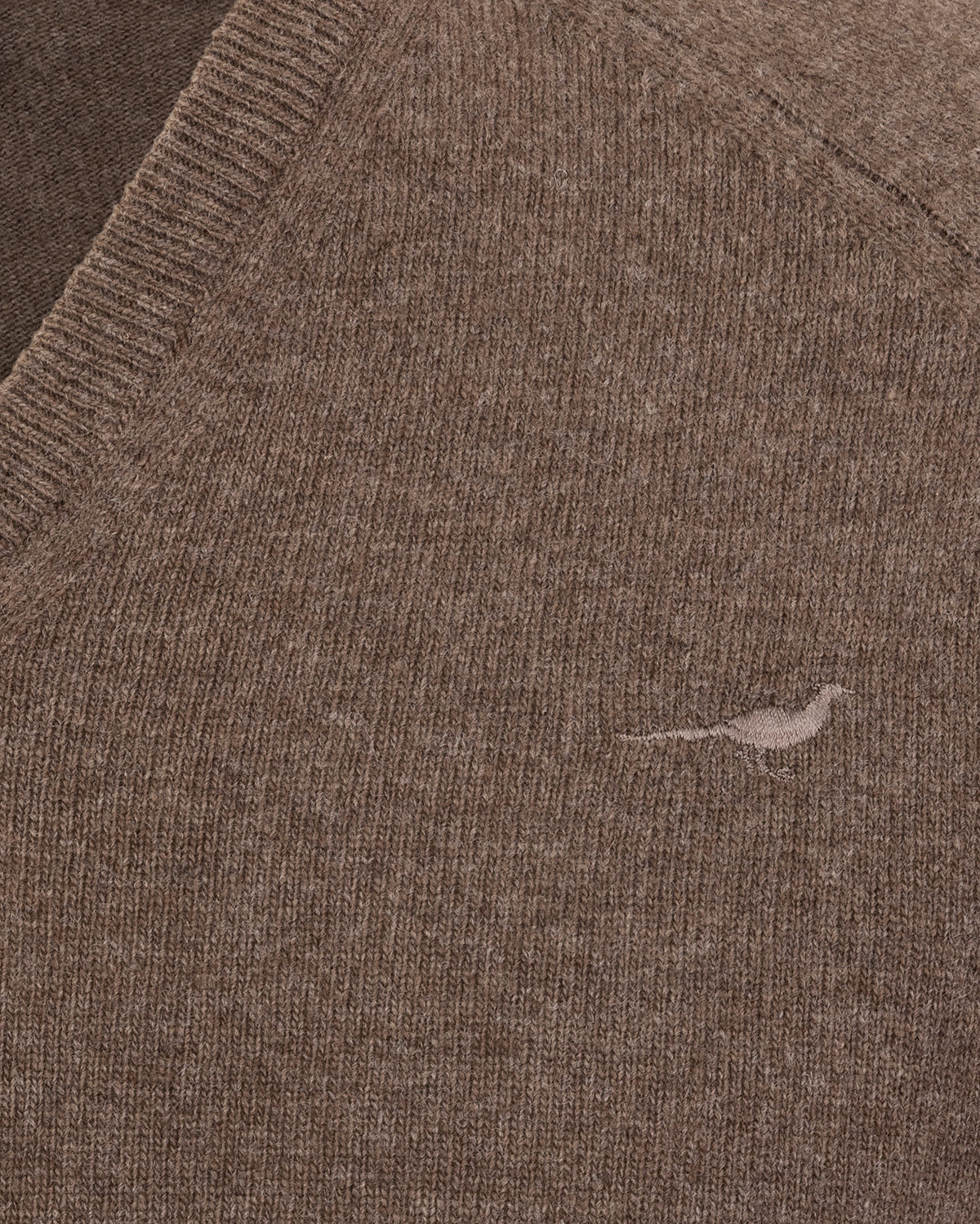 Trent V-neck Lambswool Sweater - Camel (dark)
